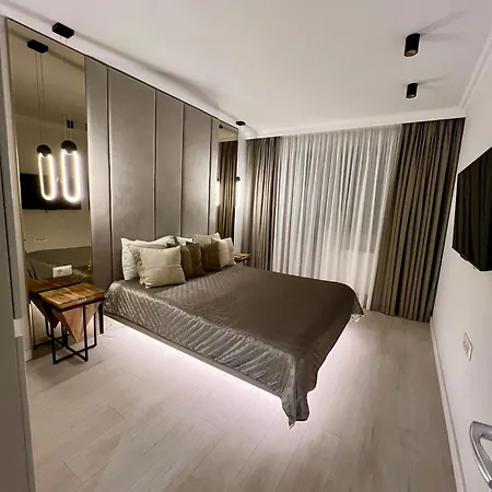 Hils Hotel Apartment By Warm